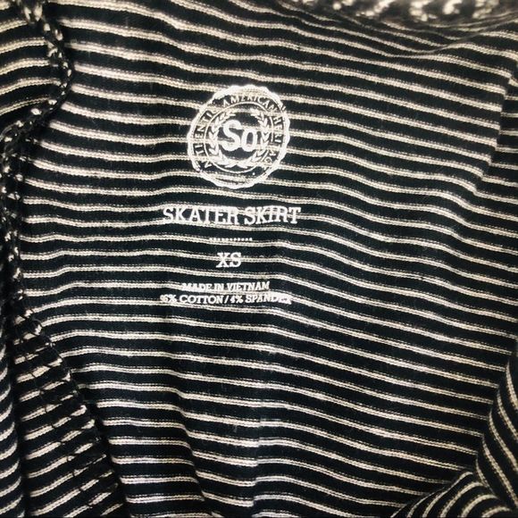 New S.O. Striped Junior’s Skater Mini Summer Skirt X-Small - Picture 4 of 8